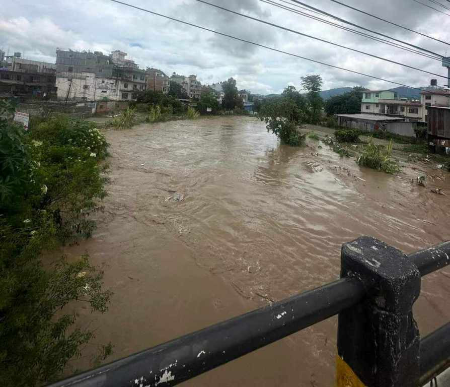 humanta khola.jpg