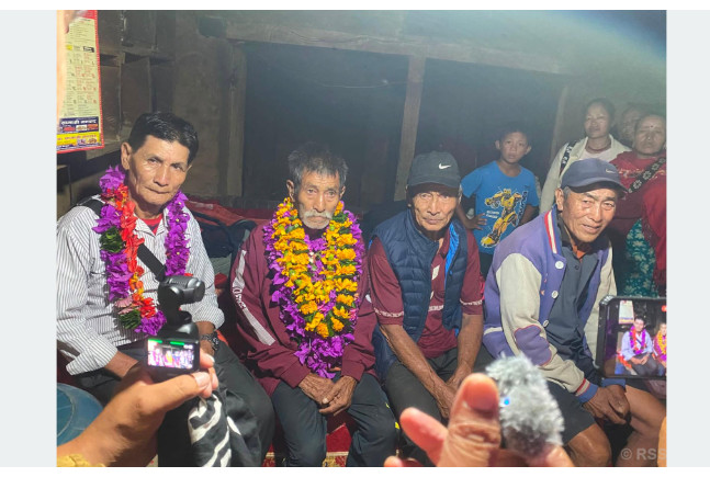 ५८ वर्षपछि घर फर्किए यामबहादुर,  दाजुलाई देख्दा  आँखा रसाए