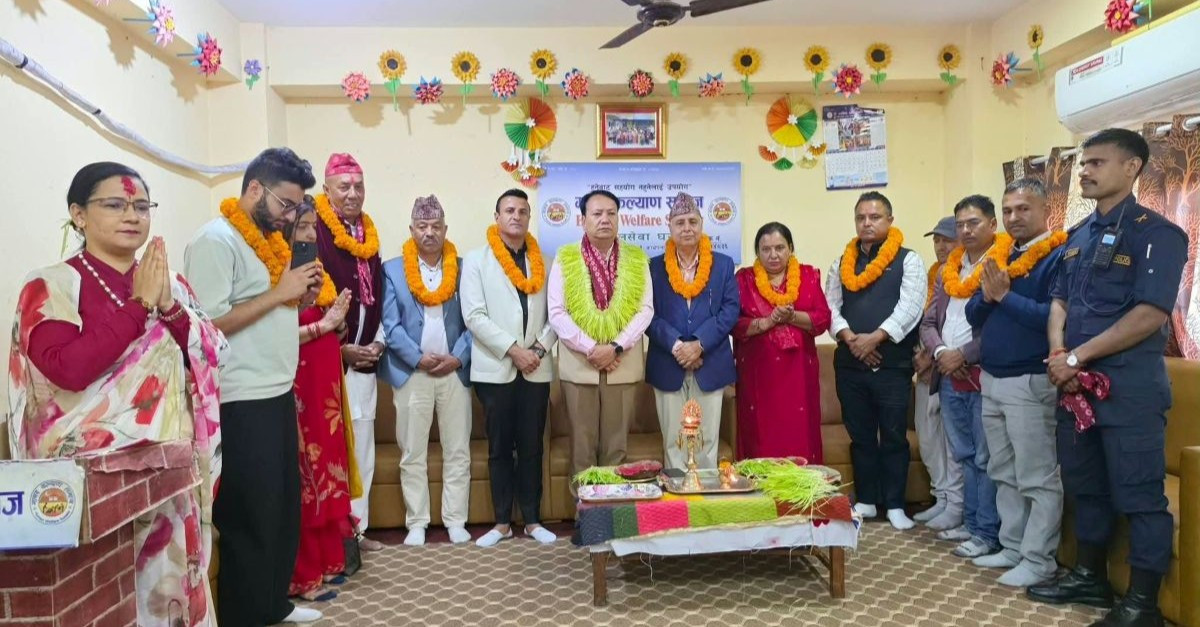 सेवाघरमा दसैँको रौनक : मुख्यमन्त्री थापाद्वारा बालबालिकालाई टीका र आशीर्वाद